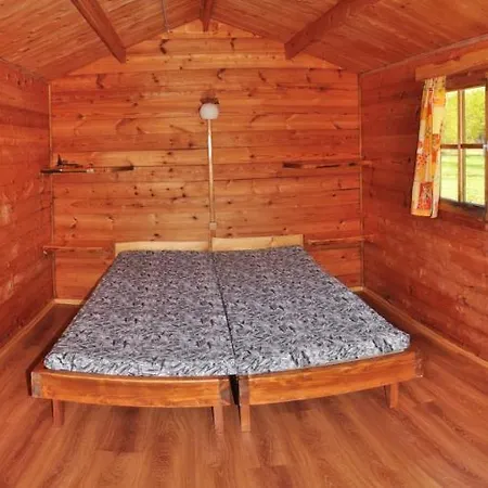 Leiputrija Kamp alanı Ādaži